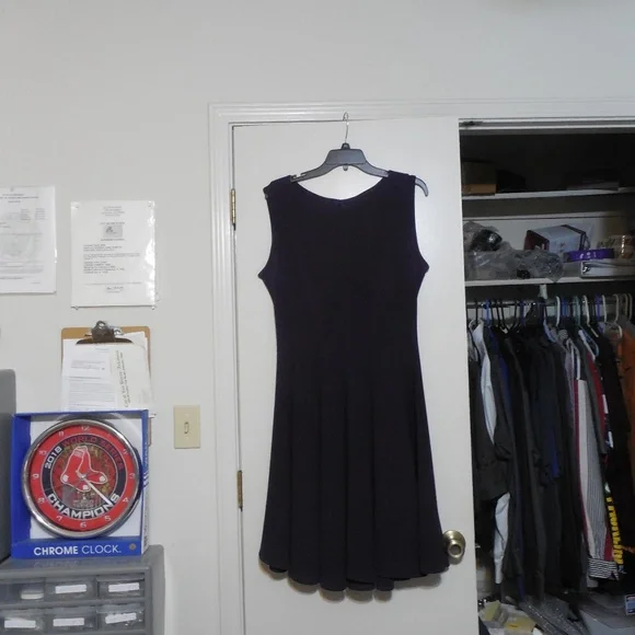 Purple Sleeveless Dress - Picture 2 of 5